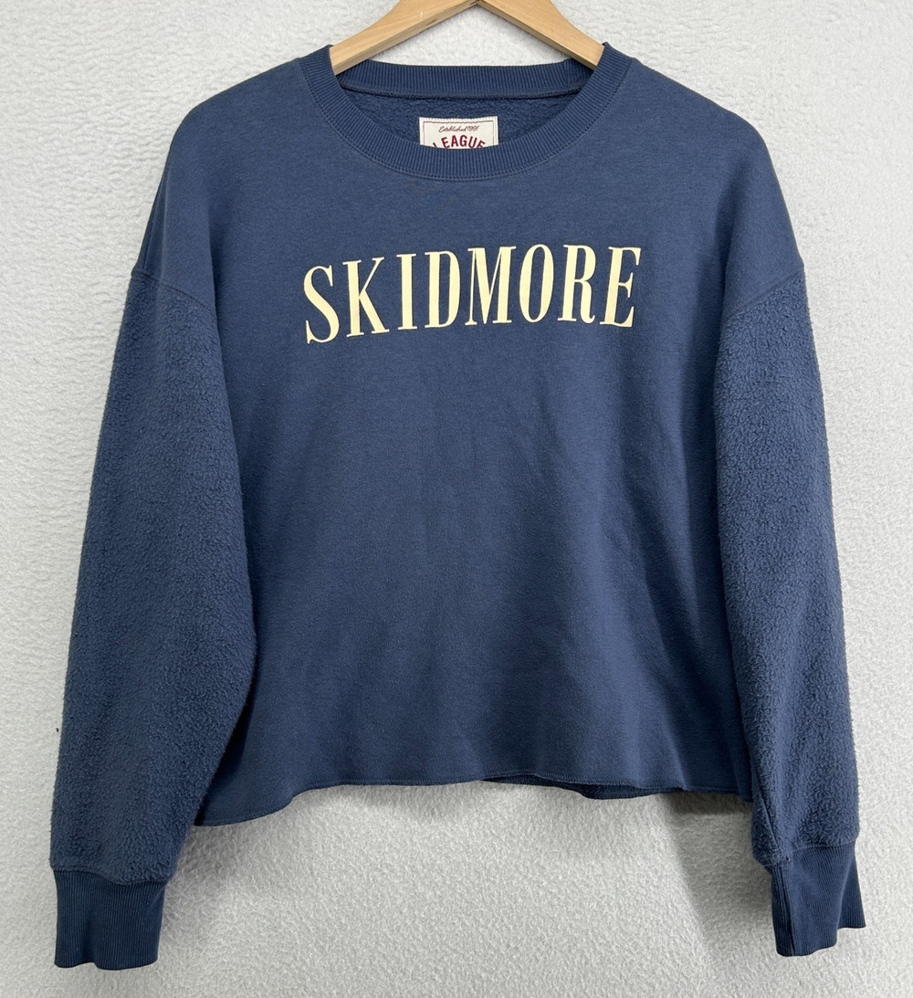 SKIDMORE Sweatshirt Women S Thoroughbreds Saratoga Springs NY Crop Pullover Blue